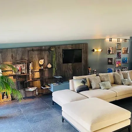 Maison -jacuzzi -patio -330m2