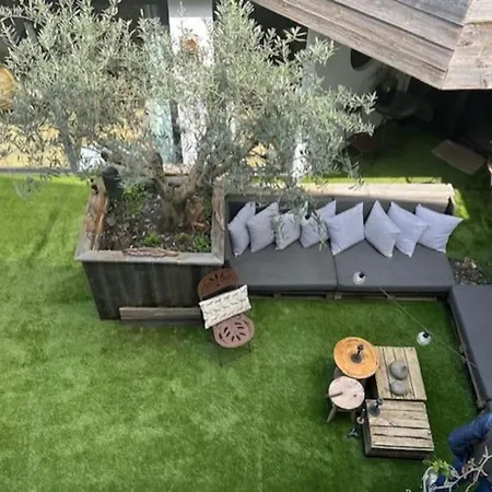 Maison -jacuzzi -patio -330m2 *