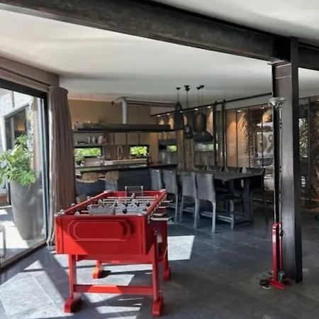 Maison -jacuzzi -patio -330m2 * Montrouge