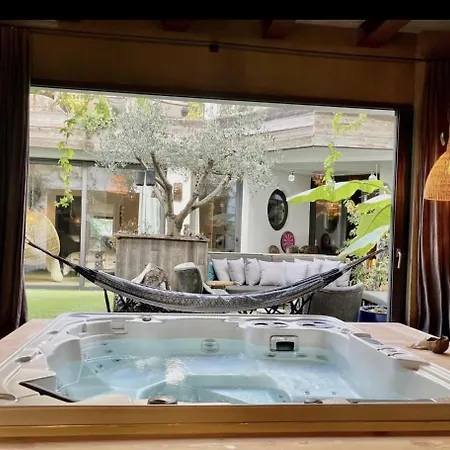 Villa Maison -jacuzzi -patio -330m2 Montrouge